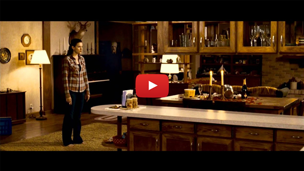 The Strangers (2008) plot