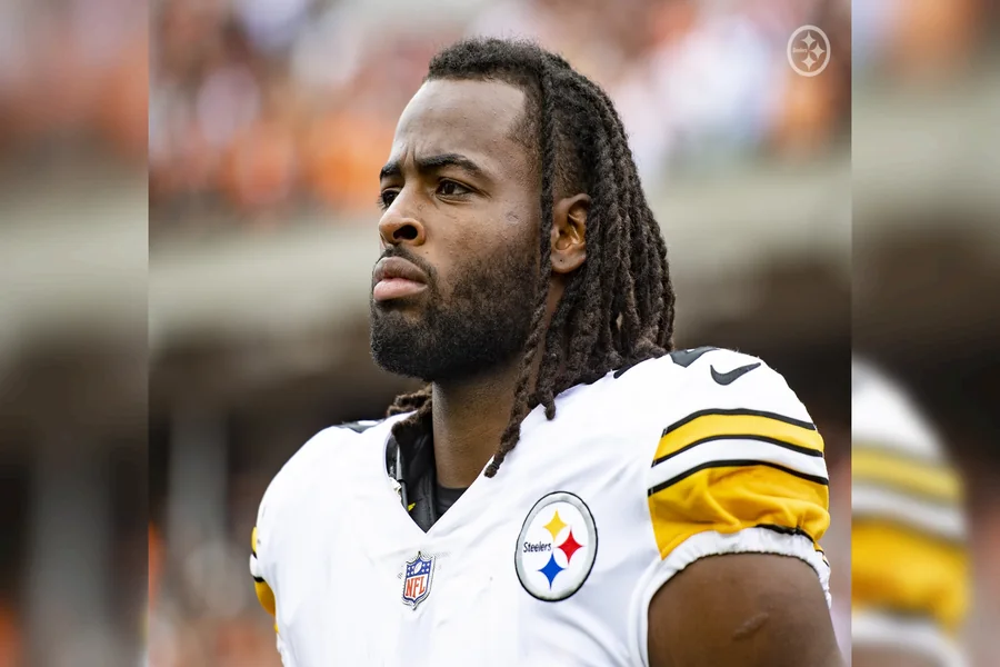 Najee Harris's Path College Star Becomes NFL Veteran