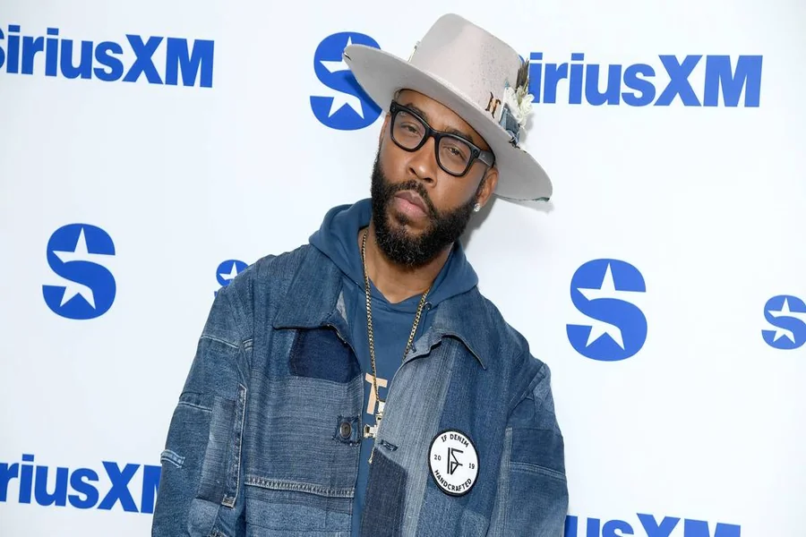 Montell Jordan Height