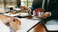 Commercial Mortgage Broker vs Going Direct: An Honest Comparison for UK Business Owners