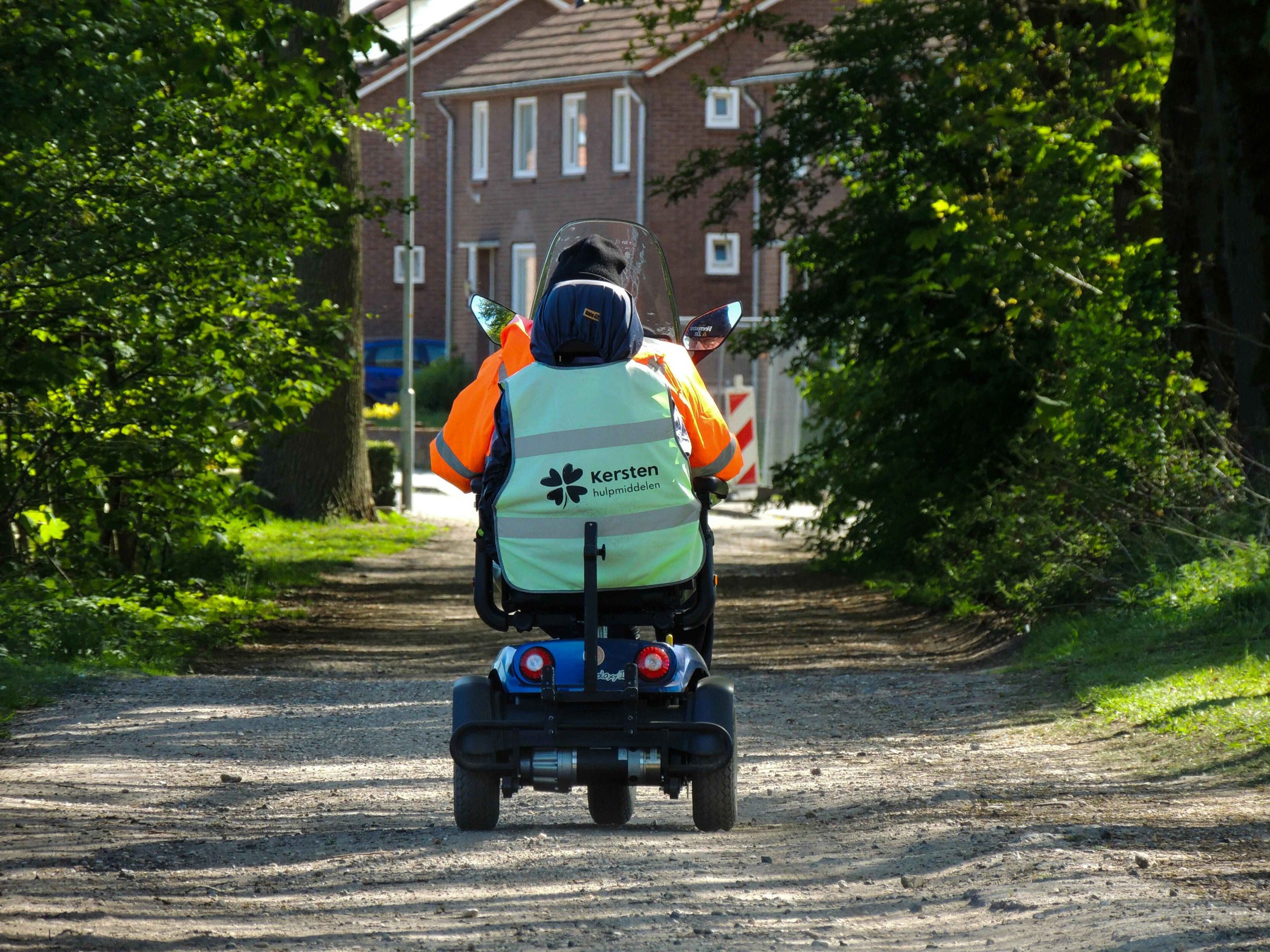 Important Features To Look For Before Buying A Power Wheelchair Pick Easy To Transport Models 1 scaled