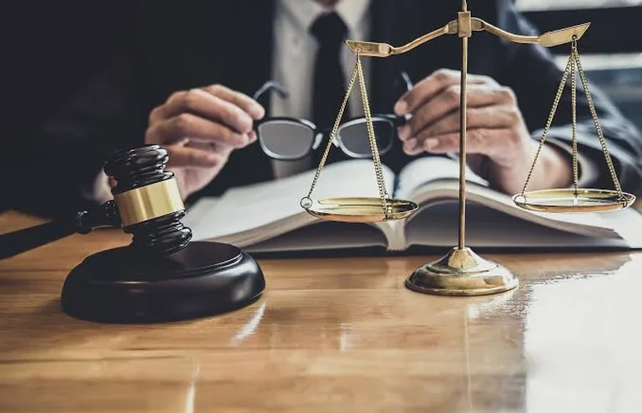 When Should California Employers Hire a Defense Attorney